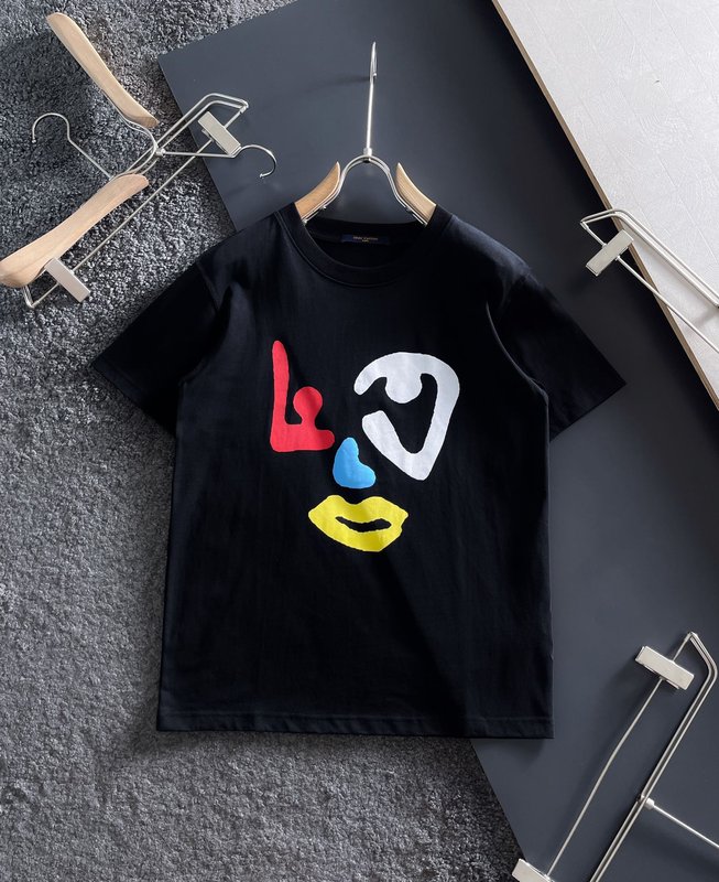 루이비통 남성 반팔 티셔츠 001-216823