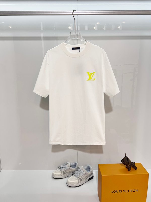 루이비통 면 라운드넥 반팔 티셔츠 001-216889