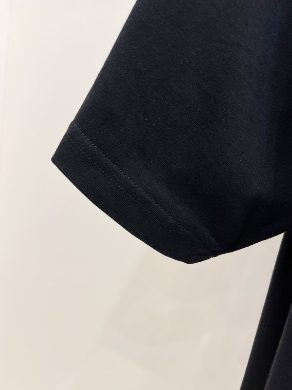 셀린 라운드넥 반팔 티셔츠 001-217167