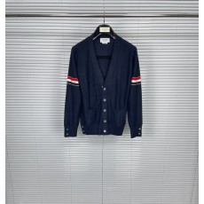 톰브라운 쓰리 컬러 슬리브 리버스 케이블 가디건 001-217256