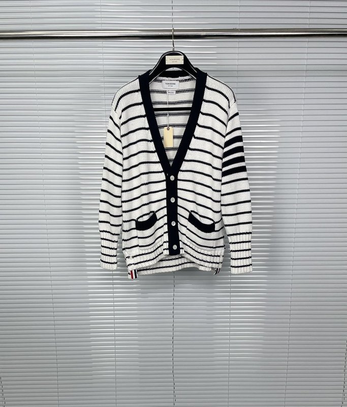 TB23 스트라이프 인타시아 레트로 울 카디건 001-217266