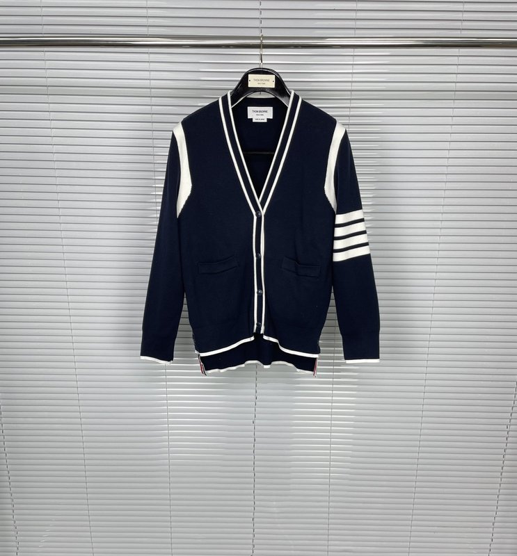 톰브라운 4 바 스트라이프 카디건 자켓 001-217338
