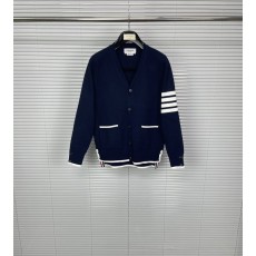 톰브라운 4 바 스트라이프 니트 카디건 001-217414