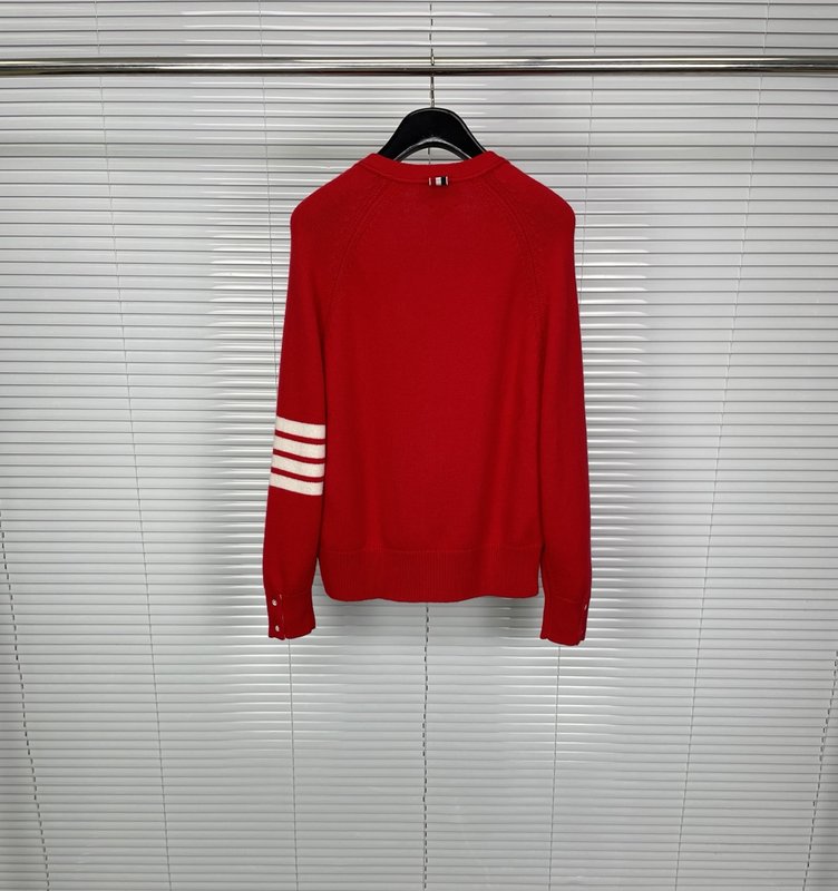 톰브라운 26SS 순모 V 넥 숏 카디건 레드 001-217528