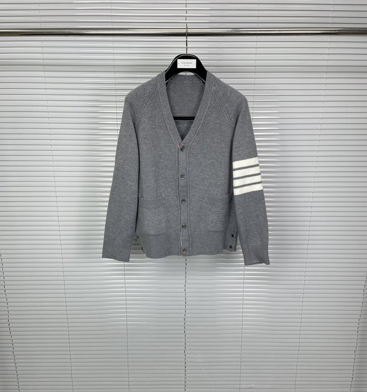 톰브라운 25SS 순울 V 넥 숏 카디건 001-217532
