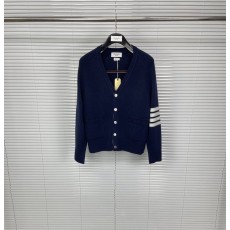 톰브라운 25SS 순모 V 넥 숏 카디건 001-217561