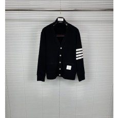 브라운 클래식 4 바 스트라이프 단추 카드건 001-217569