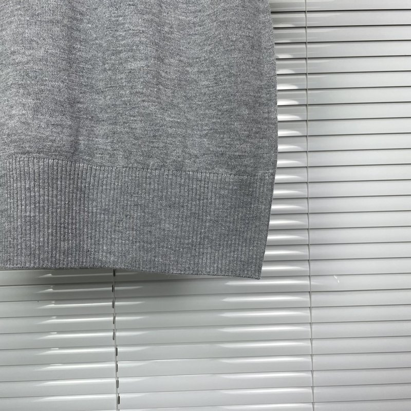 톰브라운 레드 화이트 블루 스트라이프 니트 반팔 001-217594