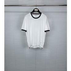 톰브라운 라운드 넥 반팔 티셔츠 001-217690