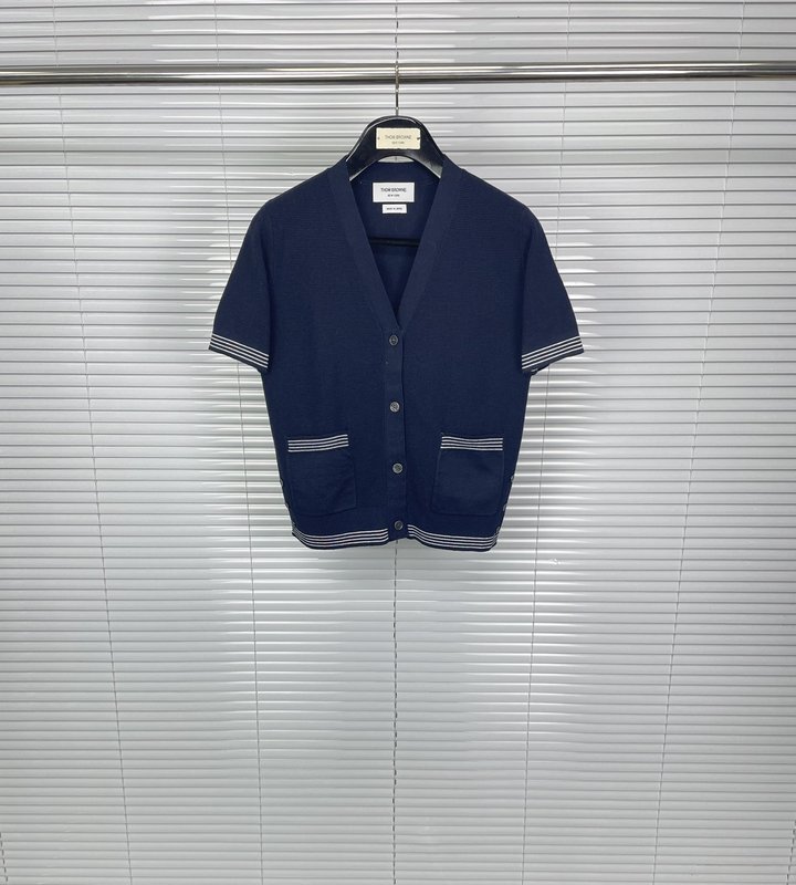 톰브라운 와플 스트라이프 V 넥 반팔 티셔츠 001-217738