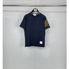 톰브라운 뱀의 해 한정판 자수 스트라이프 티셔츠 001-217781