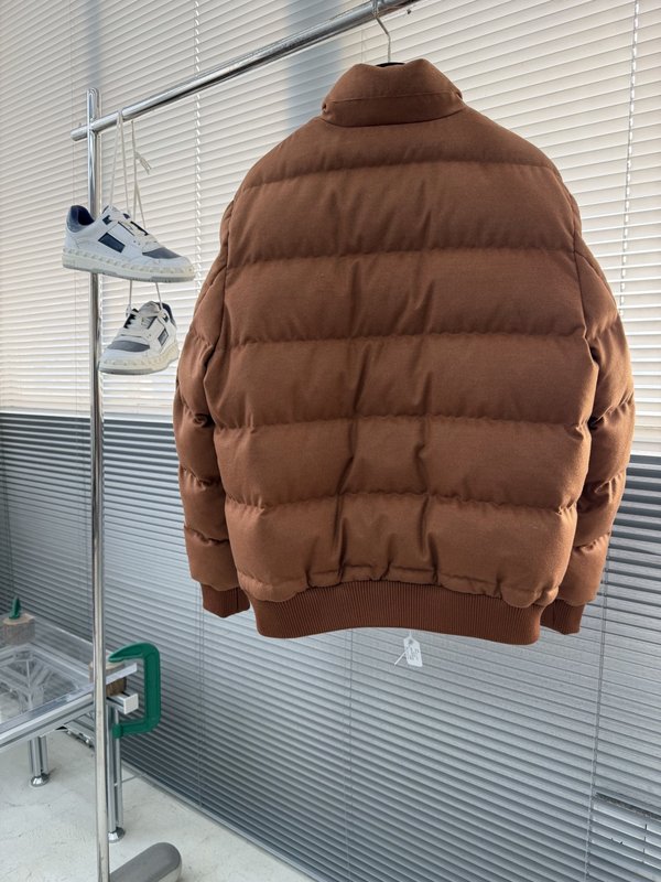 로로피아나 스탠드 칼라 울 다운 재킷 001-217884