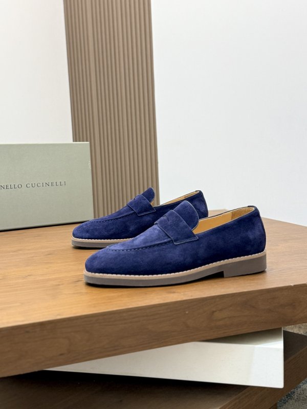 Brunello Cucinelli 스웨이드 로퍼 001-218465