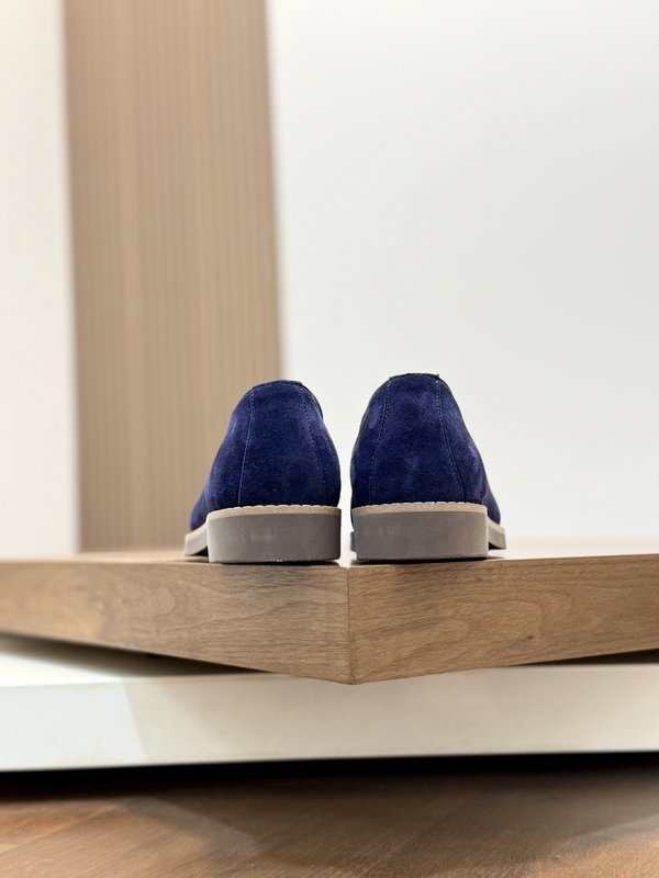 Brunello Cucinelli 스웨이드 로퍼 001-218465