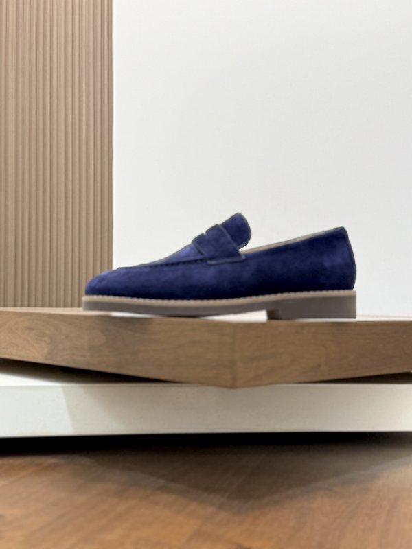 Brunello Cucinelli 스웨이드 로퍼 001-218465