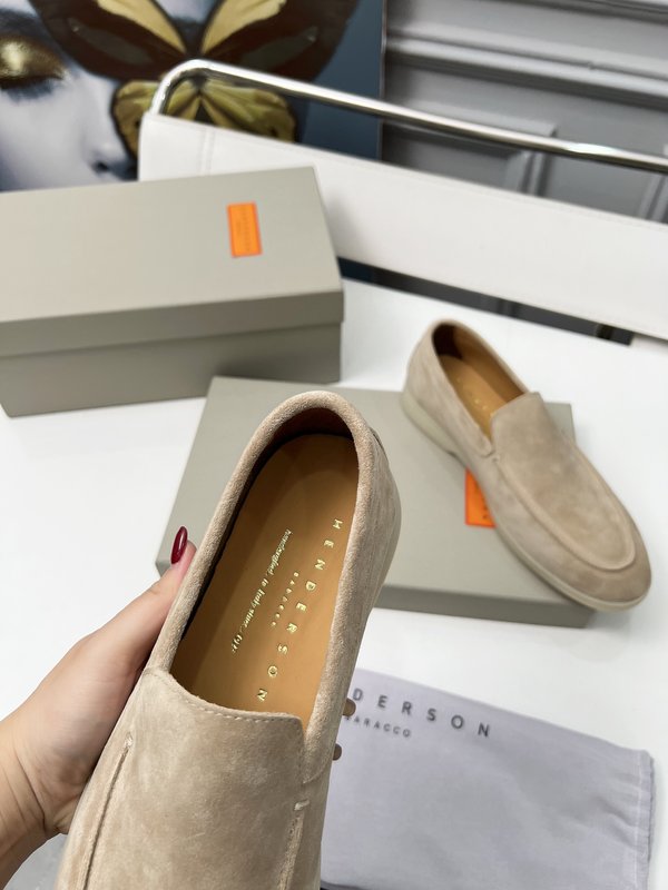 Henderson 클래식 스웨이드 슈즈 001-218651