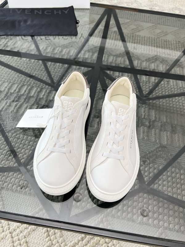 Givenchy  남성 소 가죽 캐주얼 운동화 001-218841