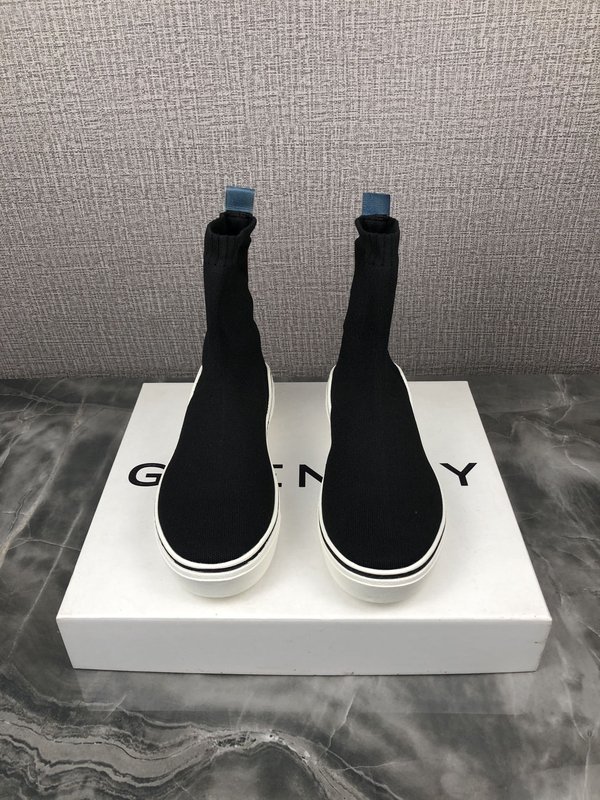 Givenchy 신제품 남성 부츠 001-218968