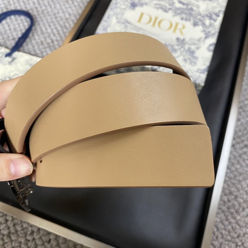디올 Dior 여성용 가죽 벨트 패션 벨트 001-219639