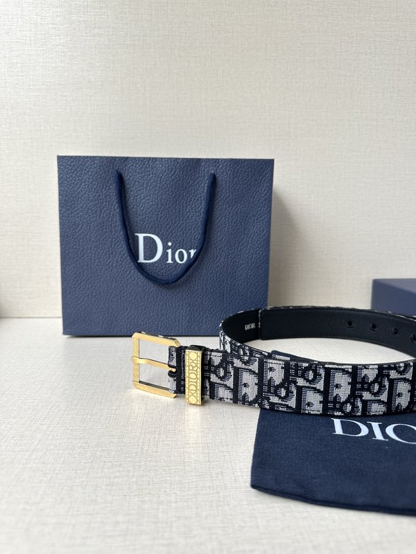 Dior 스무스 칼프스킨 벨트 3.5cm 폭 001-219743