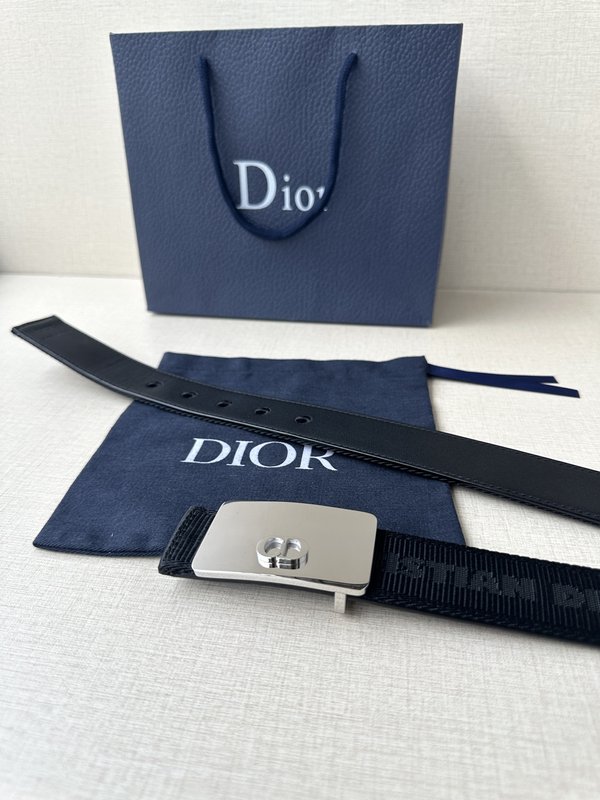 Dior 블랙 골드 스테인리스 벨트 버클 001-219768