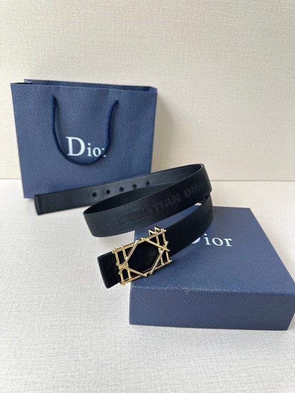 디올 Dior 클래식 패턴 스테인리스 벨트 버클 001-219792