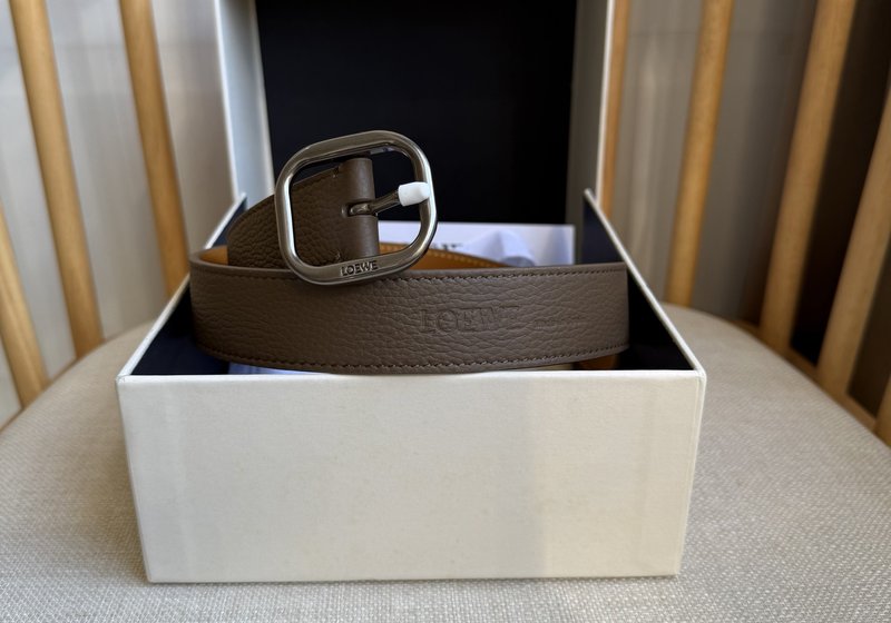 로에베 LOEWE 아나그램 핀 버클 가죽 벨트 001-219867