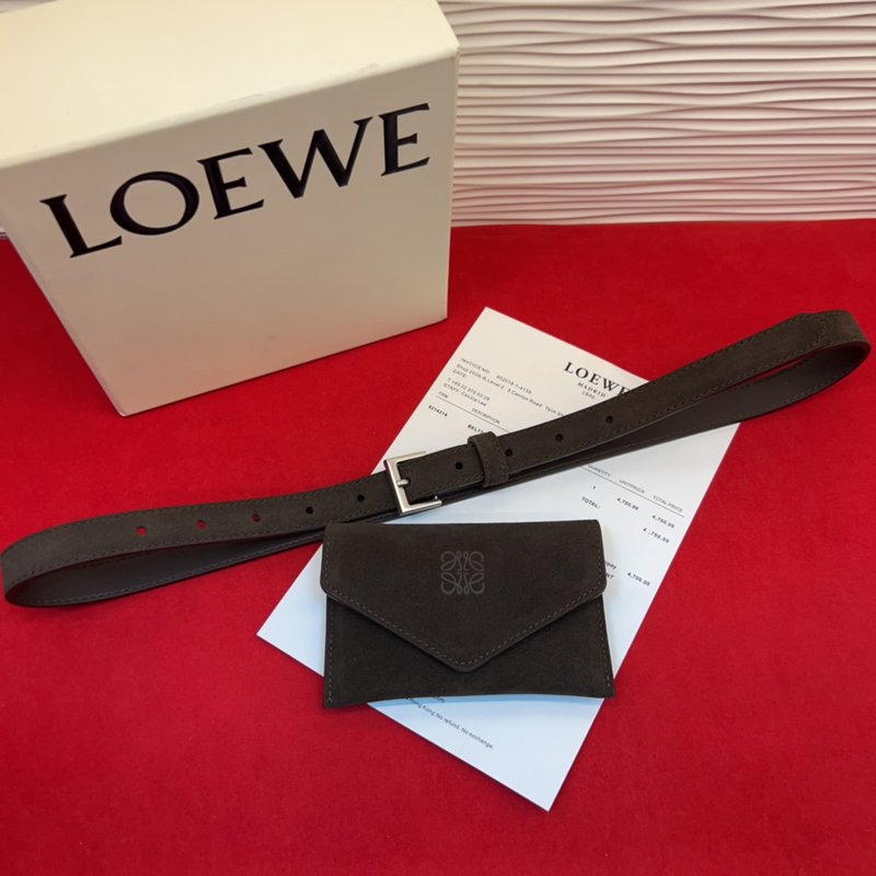 LOEWE 가죽 슬림 벨트 Anagram 잠금 버클 001-219873