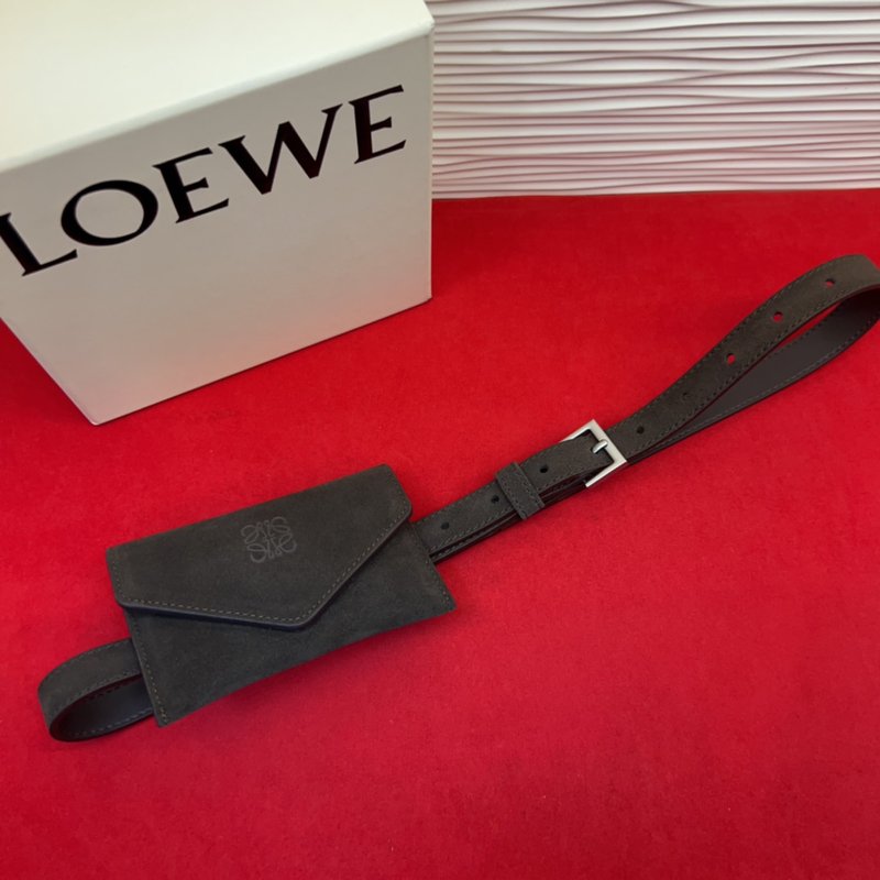 LOEWE 가죽 슬림 벨트 Anagram 잠금 버클 001-219873