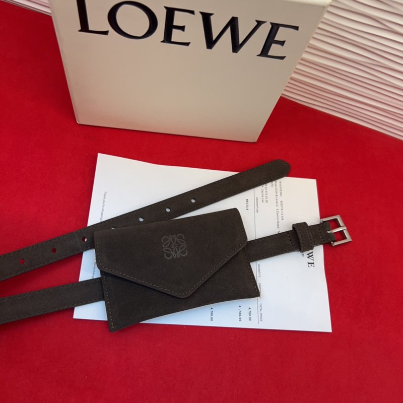 LOEWE 가죽 슬림 벨트 Anagram 잠금 버클 001-219873