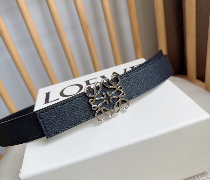 로에베 LOEWE 아나그램 핀 버클 가죽 벨트 001-219880