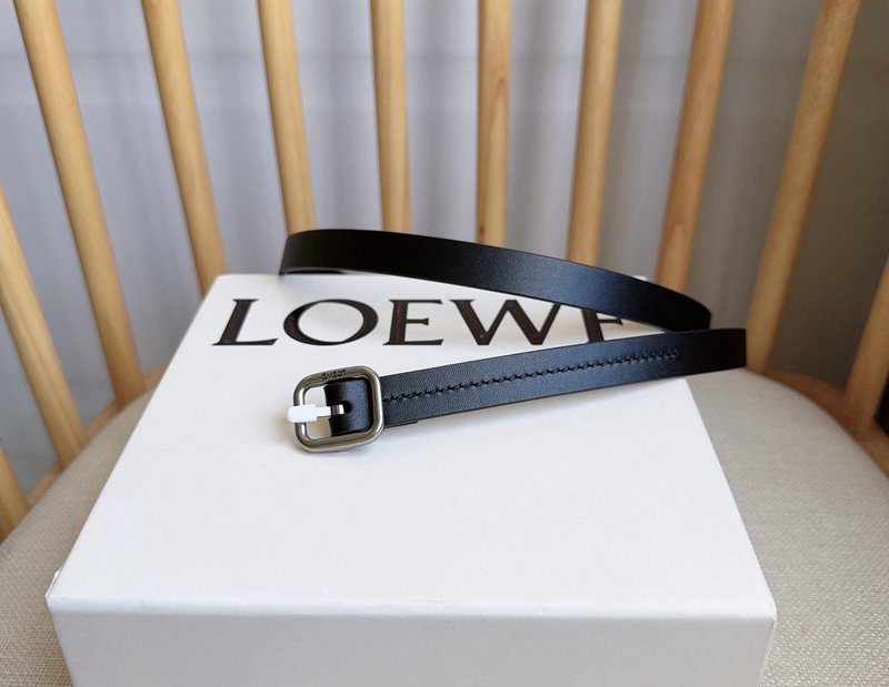 로에베 LOEWE 클래식 베지터블 가죽 핀 버클 벨트 001-219883