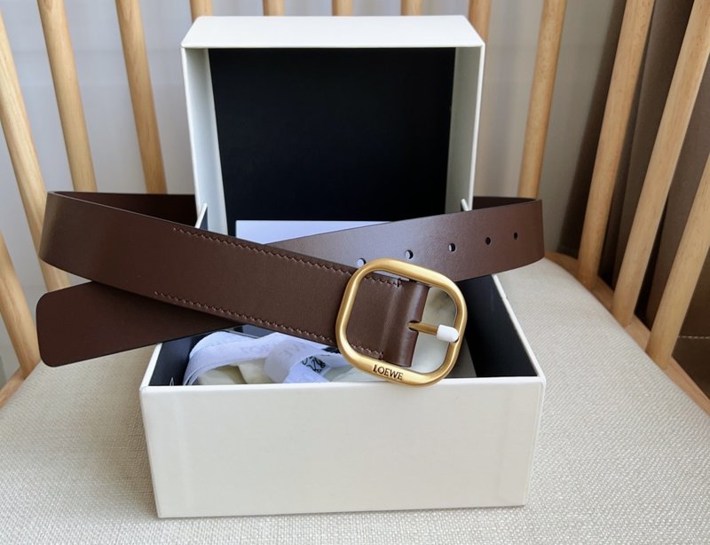 로에베 LOEWE 식혁 가죽 핀 버클 벨트 001-219901