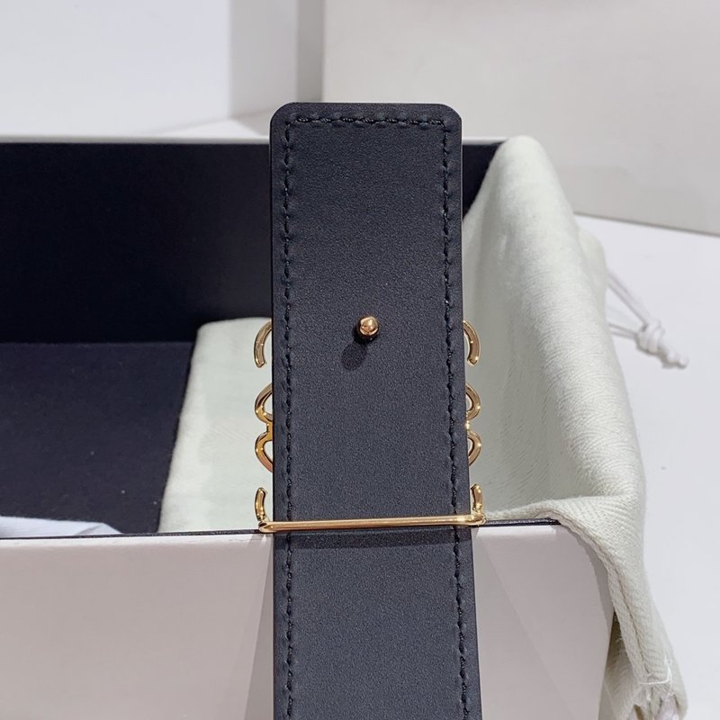 로에베 남성 클래식 양면 가죽 벨트 4cm 001-219915