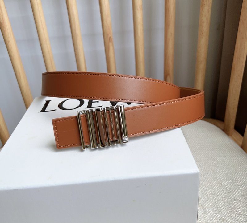 로에베 LOEWE 광택 소 가죽 기하학적 버클 벨트 001-219926