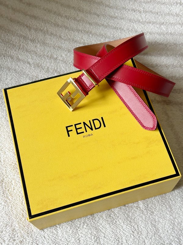 펜디 Fendi 여성용 레드 벨트 더블 F 버클 001-219971