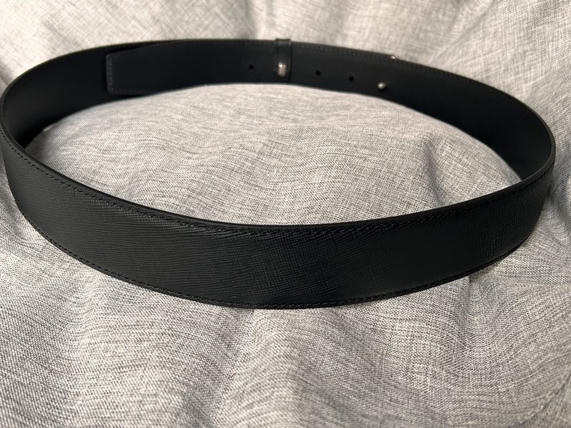프라다 남성 블랙 소피아노 가죽 비즈니스 벨트 001-220050