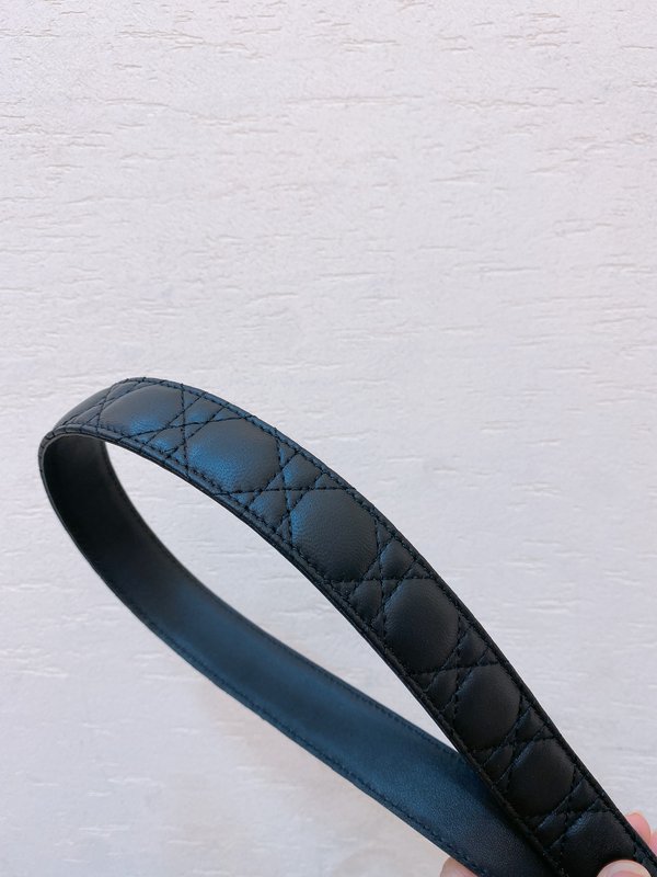 샤넬 3.0cm 양피 퀼팅 로고 버클 벨트 001-220935
