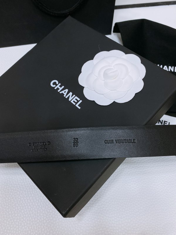 샤넬 24C 블랙 가죽 체인 벨트 001-220940