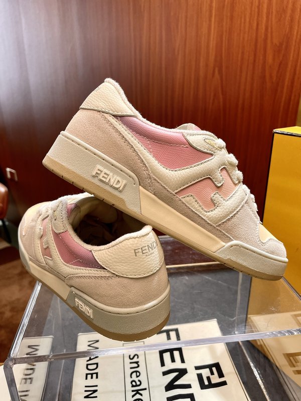 펜디 레트로 캐주얼 운동화 001-221043