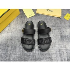 펜디 Fendi 신규 남성 슬리퍼 001-221100