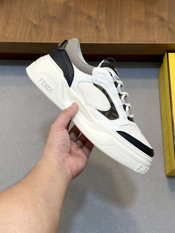 펜디 FENDI 메쉬 캐주얼 운동화 001-221107