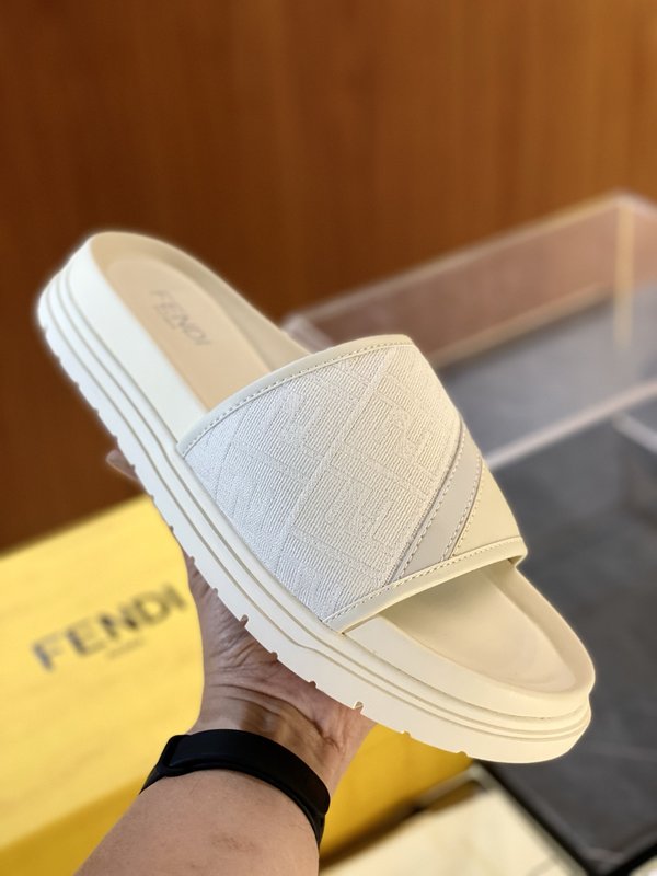 펜디 FENDI 남성용 FF 자카드 슬리퍼 샌들 001-221138