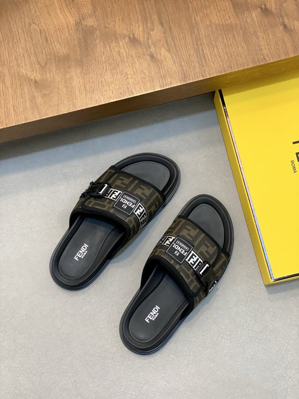 펜디 FENDI 클래식 몬스터 패턴 슬리퍼 001-221143
