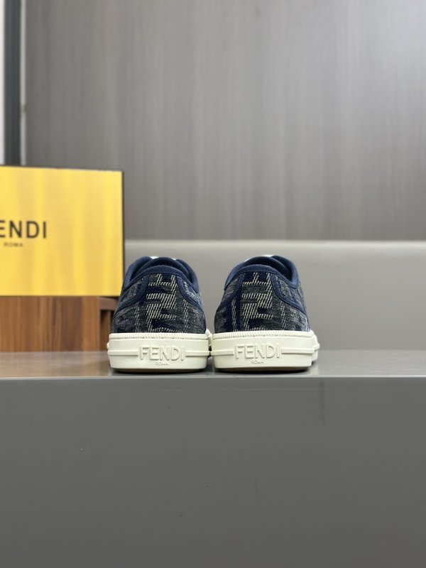 펜디 FENDI 매치 남녀용 레이싱 슈즈 001-221146