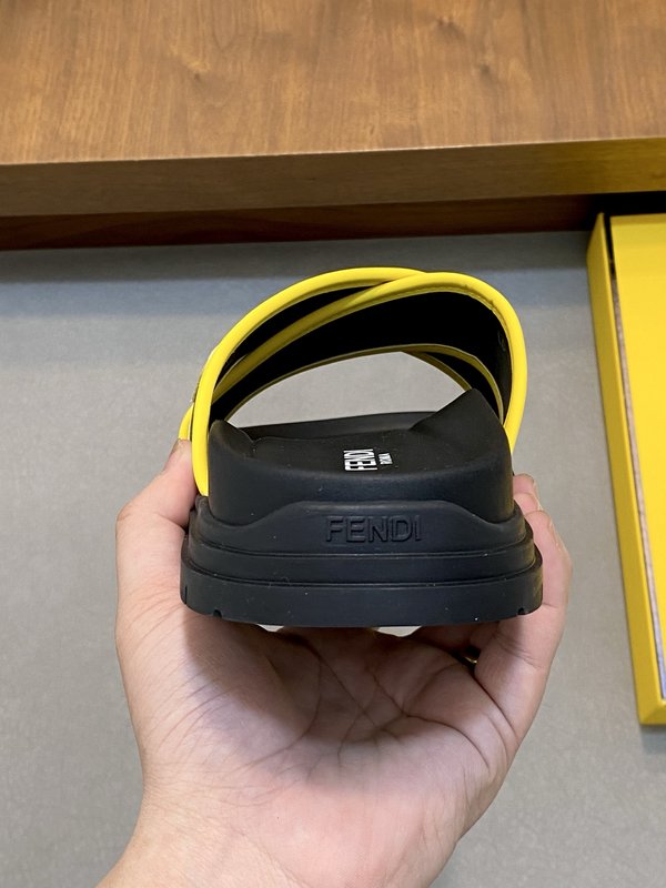 펜디 몬스터 패턴 블랙 샌들 슬리퍼 001-221151