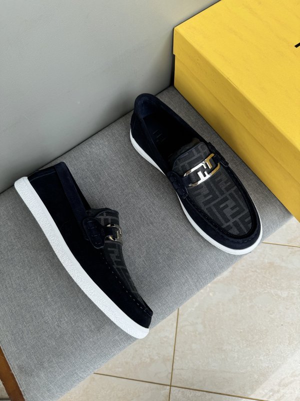 펜디 FENDI 남성 캐주얼 가죽 로퍼 001-221209