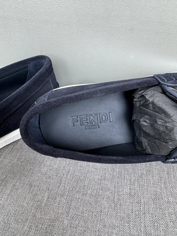 펜디 FENDI 남성 캐주얼 가죽 로퍼 001-221209