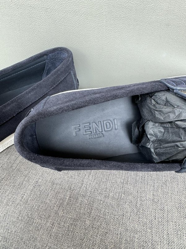 펜디 FENDI 남성 캐주얼 가죽 로퍼 001-221229
