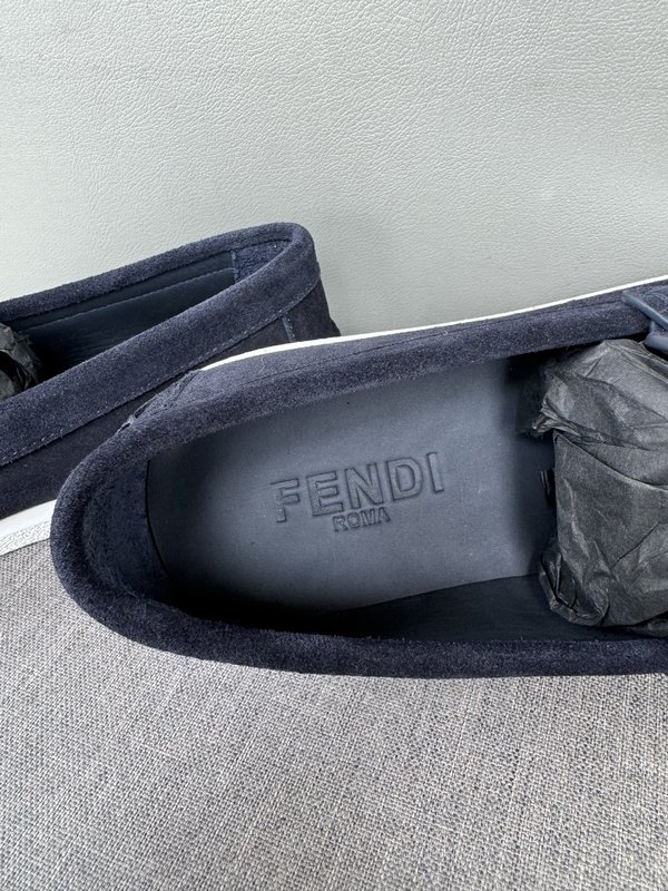 펜디 FENDI 남성 캐주얼 가죽 로퍼 001-221232